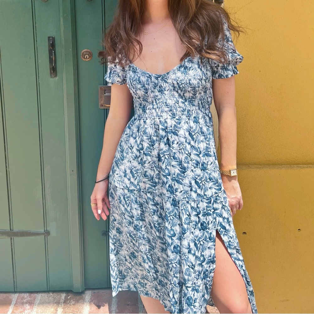 Abercrombie Short-Sleeve Smocked Midi Dress